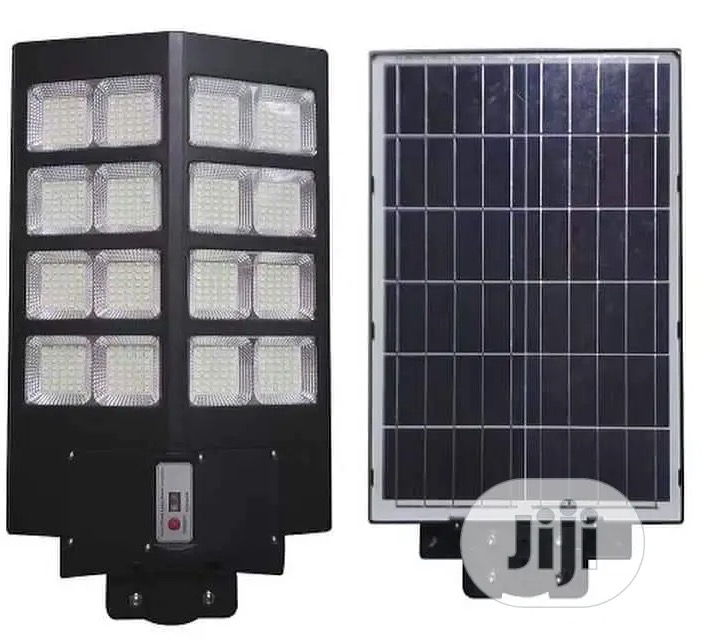 Lampa solara 300W 16 Casete LED in unghi 45 grade